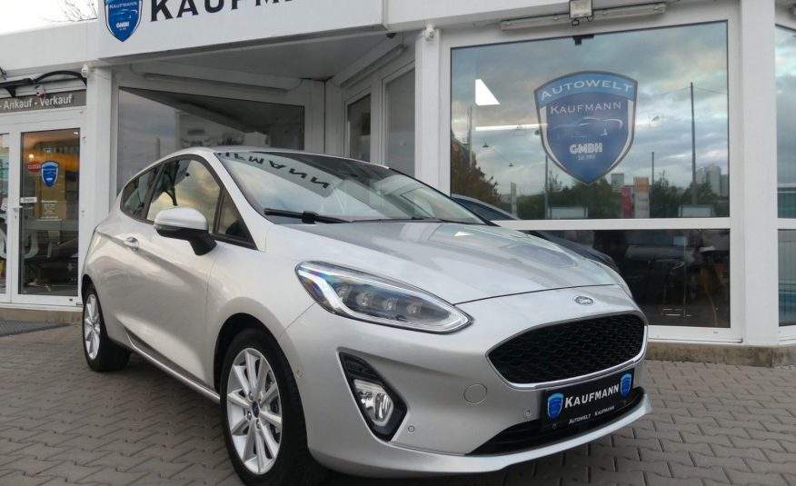 FORD Fiesta Cool & Connect LED Navi Carplay