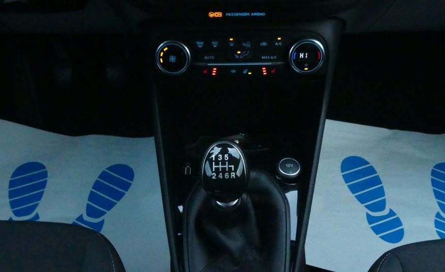 FORD Fiesta Cool & Connect LED Navi Carplay