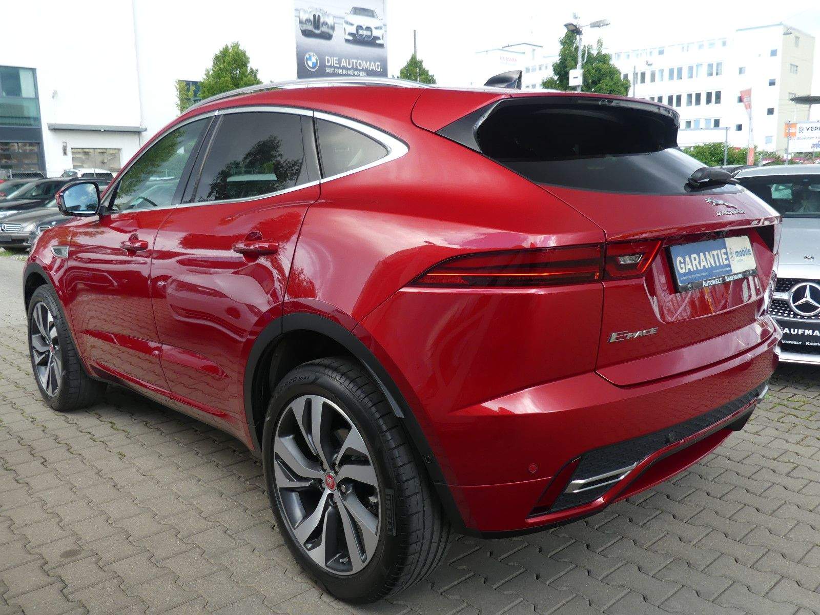 JAGUAR E-Pace R-Dynamic HSE. AWD. SHZ. 360CAM. ACC. LED