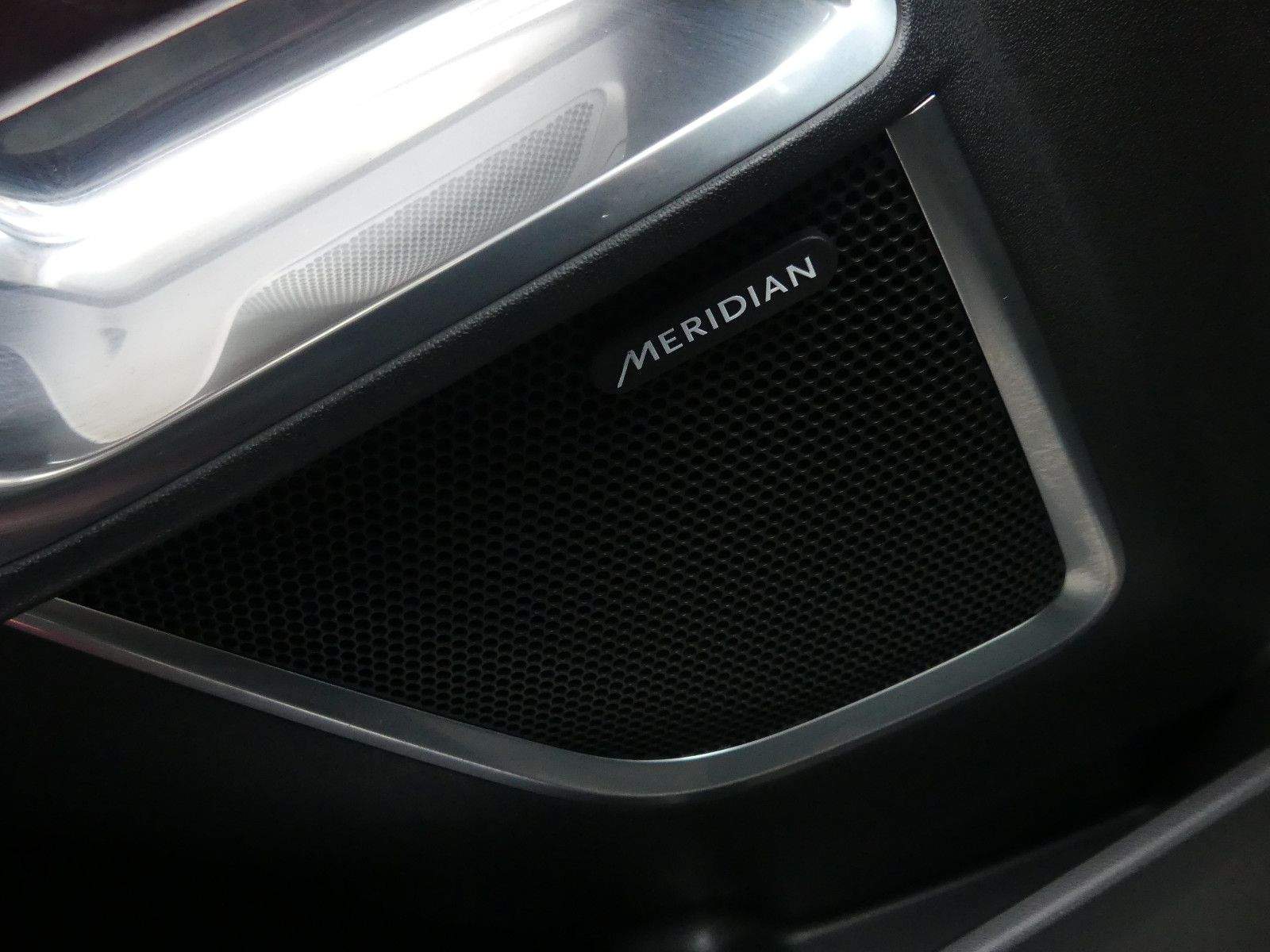 JAGUAR E-Pace R-Dynamic HSE. AWD. SHZ. 360CAM. ACC. LED