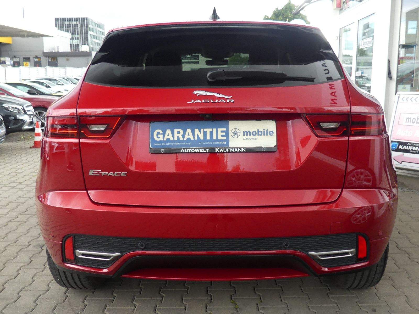 JAGUAR E-Pace R-Dynamic HSE. AWD. SHZ. 360CAM. ACC. LED