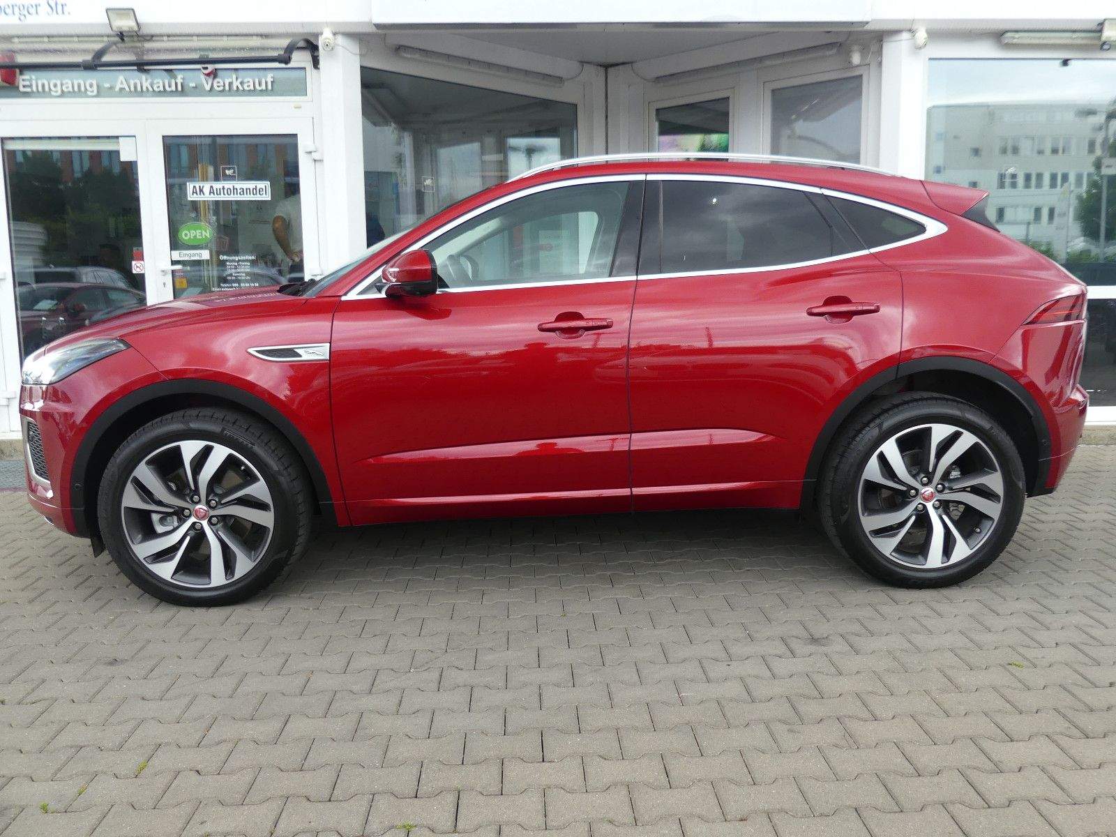 JAGUAR E-Pace R-Dynamic HSE. AWD. SHZ. 360CAM. ACC. LED