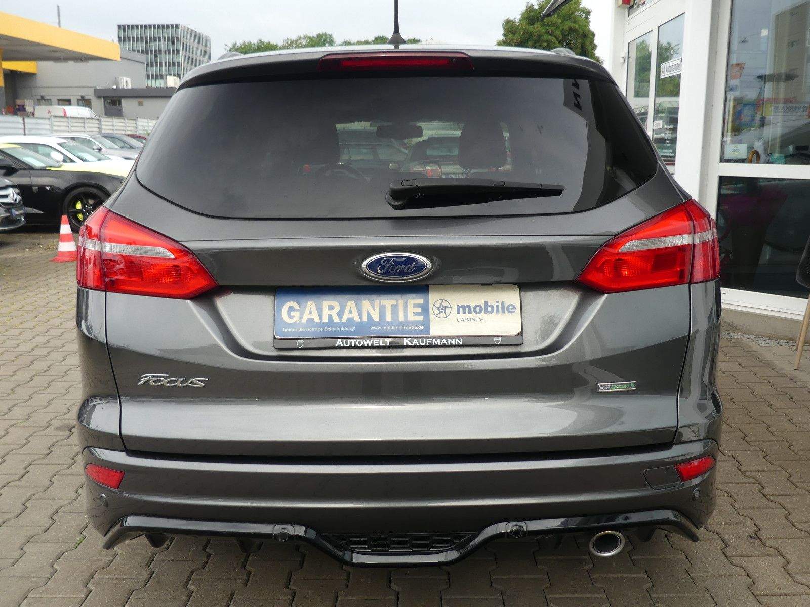 FORD Focus ST-Line Apple Carplay Bi-Xenon PDC Sitzhei