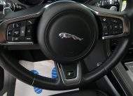 JAGUAR F-Pace R-Sport AWD Apple Carplay Kamera Sitzheiz