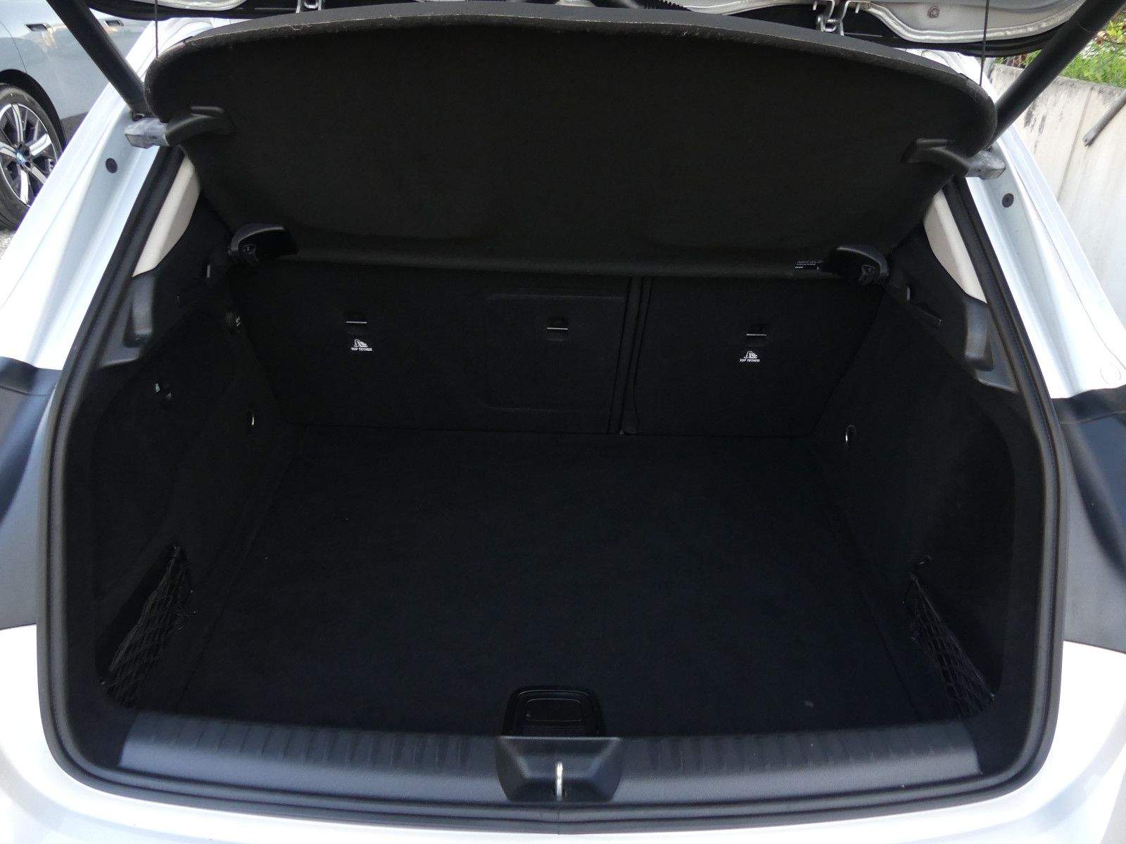 MERCEDES-BENZ GLA 220 CDI 4Matic Urban Night Navi