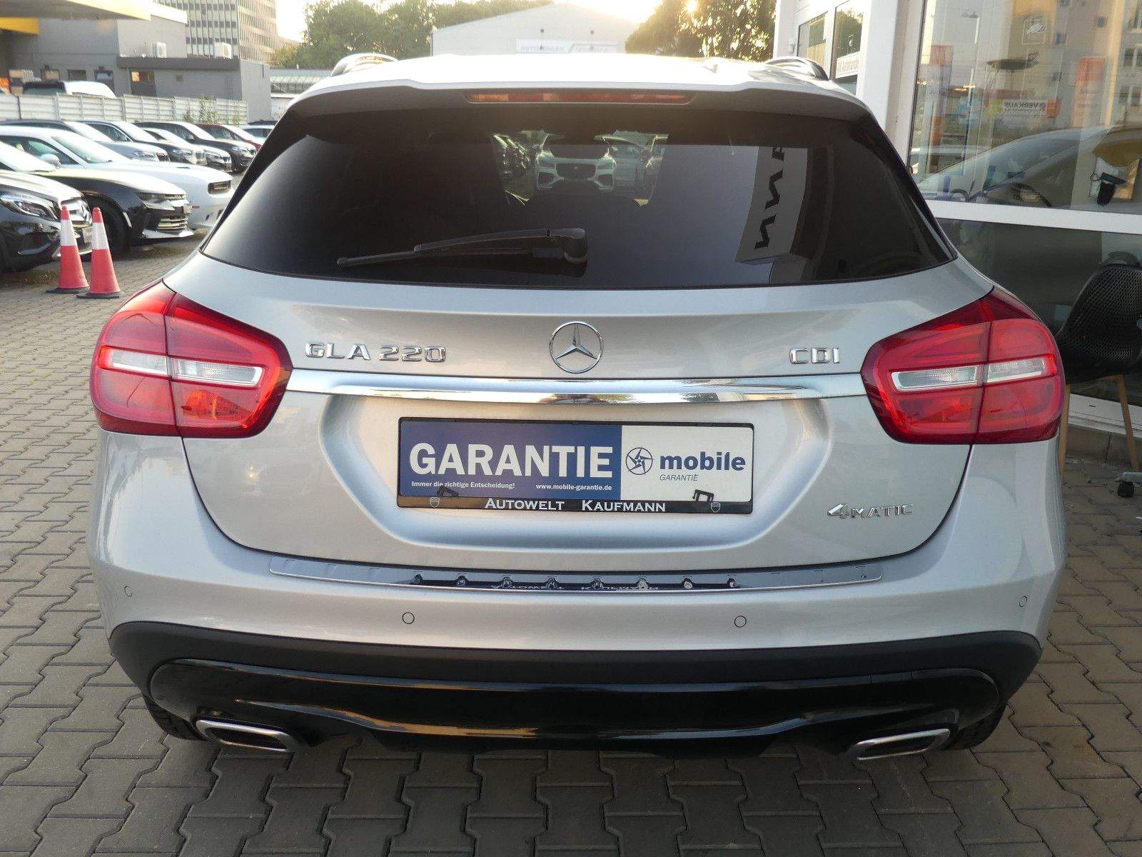 MERCEDES-BENZ GLA 220 CDI 4Matic Urban Night Navi