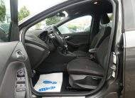 FORD Focus ST-Line Apple Carplay Bi-Xenon PDC Sitzhei