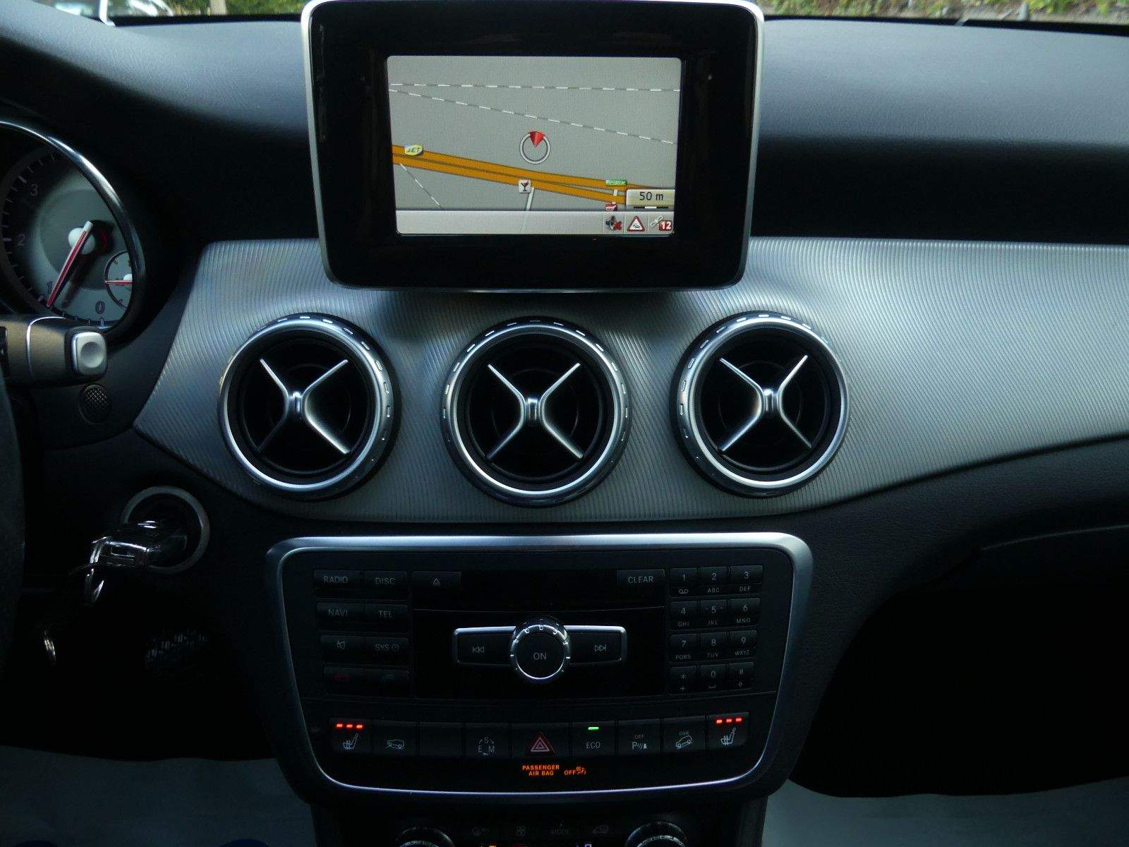 MERCEDES-BENZ GLA 220 CDI 4Matic Urban Night Navi