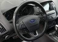 FORD Focus ST-Line Apple Carplay Bi-Xenon PDC Sitzhei