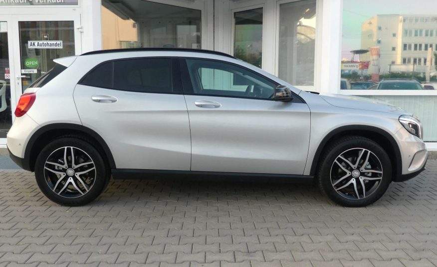 MERCEDES-BENZ GLA 220 CDI 4Matic Urban Night Navi