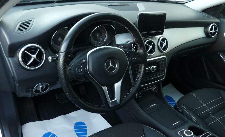 MERCEDES-BENZ GLA 220 CDI 4Matic Urban Night Navi