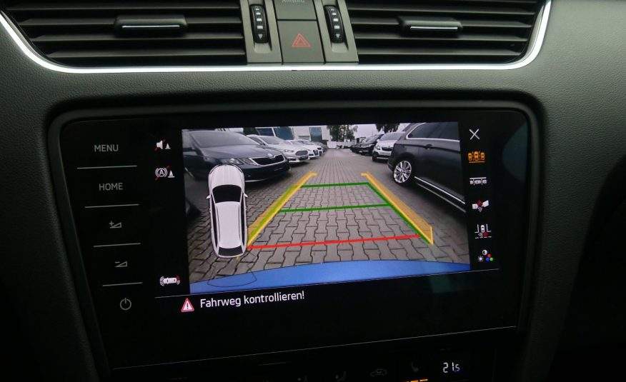 SKODA Octavia Combi Style Aut LED ACC Kam CarPlay