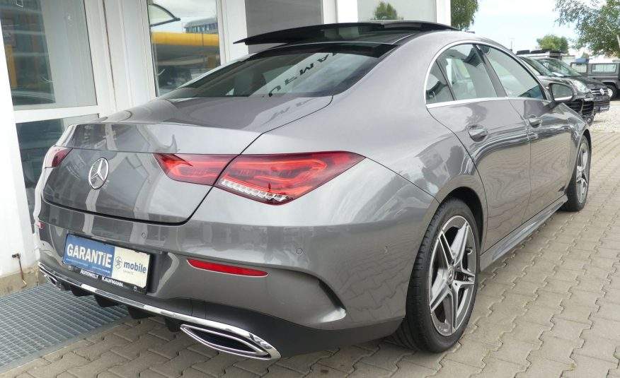 MERCEDES-BENZ CLA 180 AMG-Line LED Leder Kamera Navi