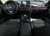 BMW 318i Touring Sport Line Panorama Nav Hud CarPlay