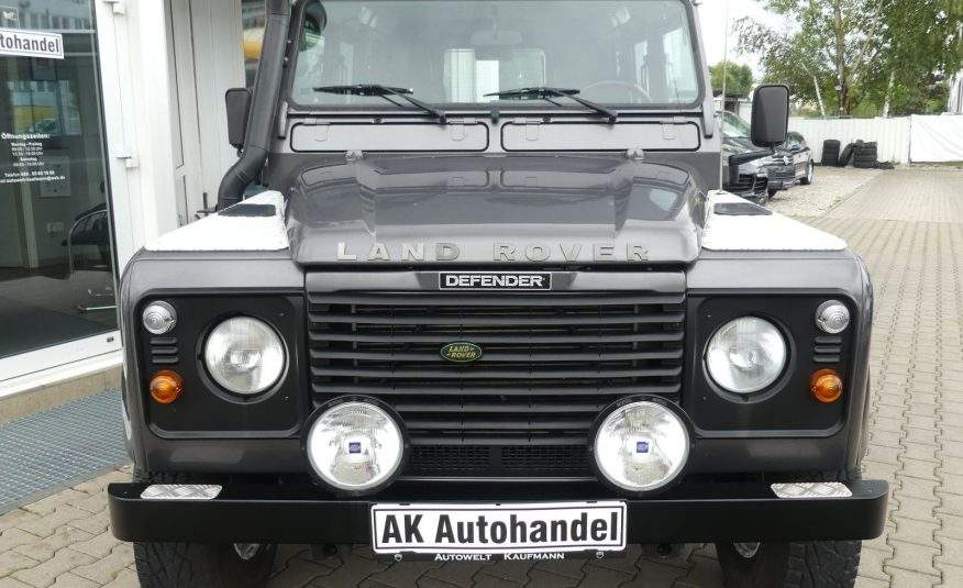 LAND ROVER Defender 110 SE Station Wagon TD5