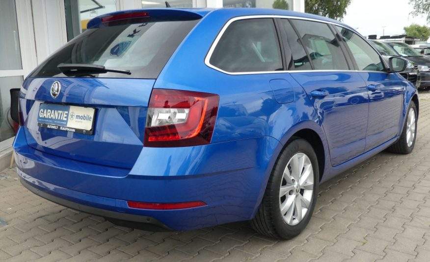 SKODA Octavia Combi Style Aut LED ACC Kam CarPlay