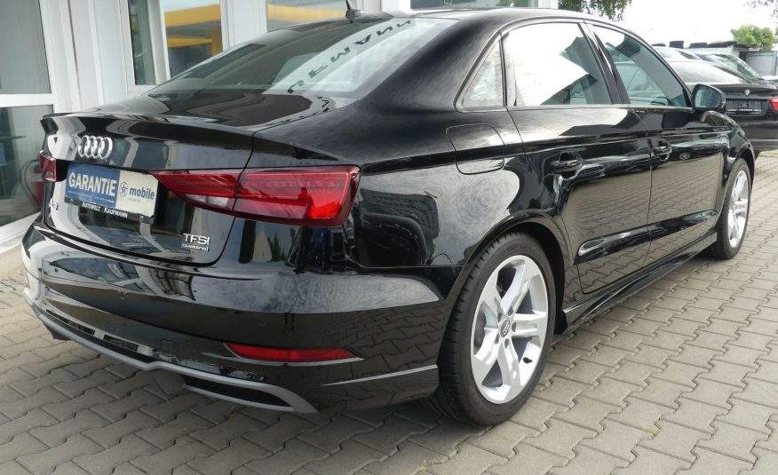 AUDI A3 Limousine Quattro Sport Vollleder LED