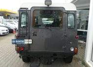 LAND ROVER Defender 110 SE Station Wagon TD5