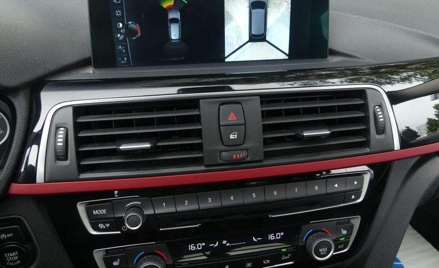 BMW 318i Touring Sport Line Panorama Nav Hud CarPlay