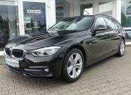 BMW 318i Touring Sport Line Panorama Nav Hud CarPlay