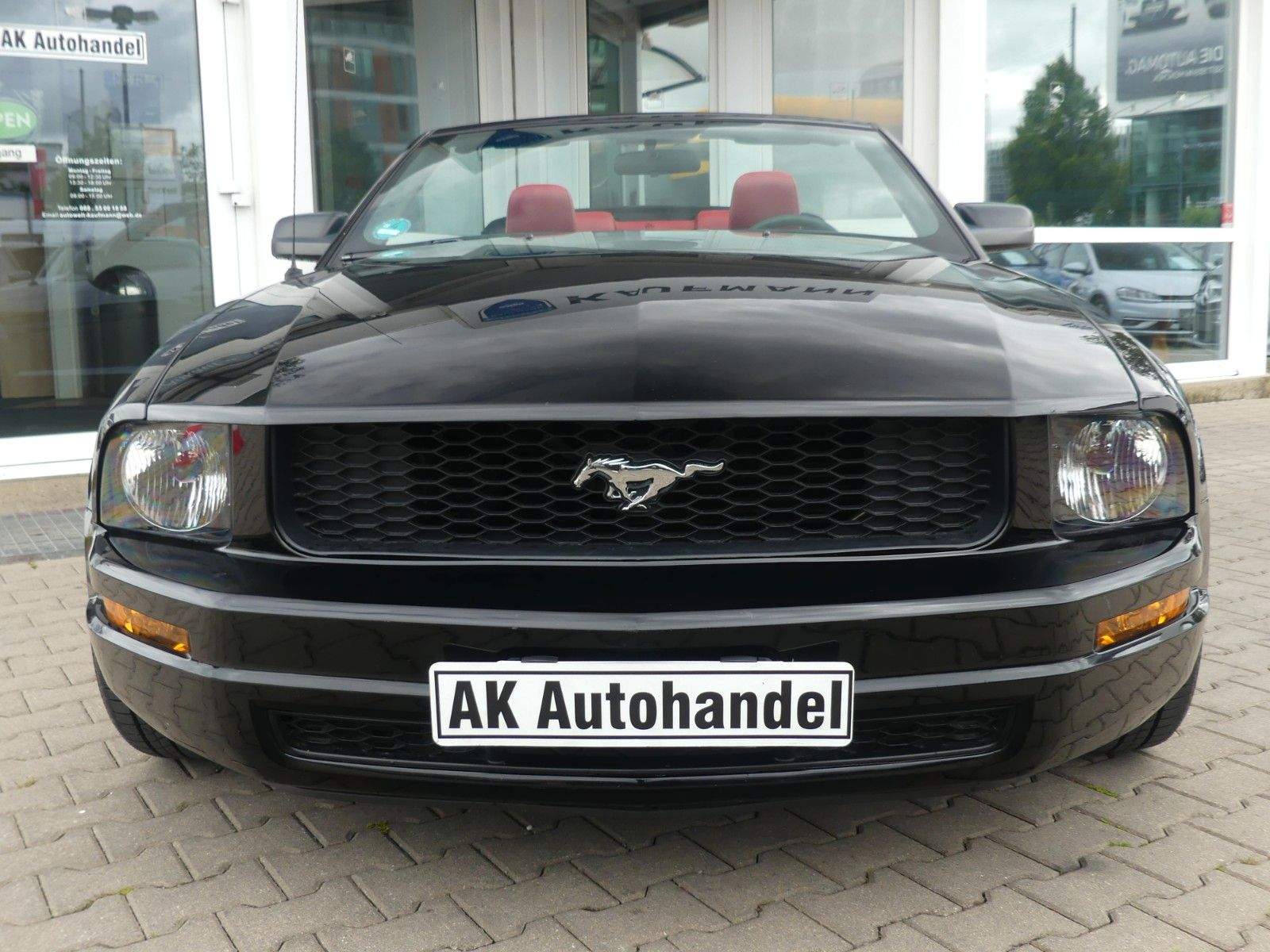 FORD Mustang Cabrio Aut. Leder Sitzhzg. Klima
