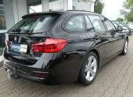 BMW 318i Touring Sport Line Panorama Nav Hud CarPlay