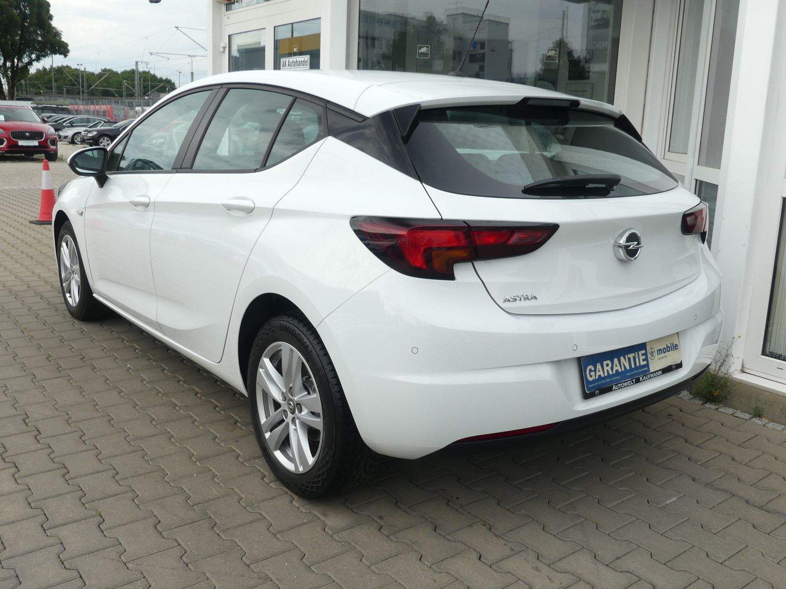 OPEL Astra K Lim. Edition LED Lenkradheiz Shz CarPlay