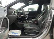 MERCEDES-BENZ CLA 180 AMG-Line LED Leder Kamera Navi
