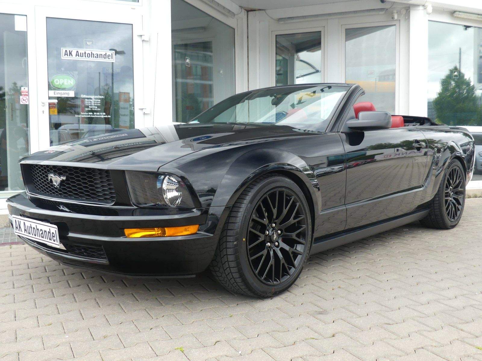 FORD Mustang Cabrio Aut. Leder Sitzhzg. Klima
