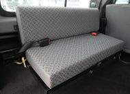 LAND ROVER Defender 110 SE Station Wagon TD5