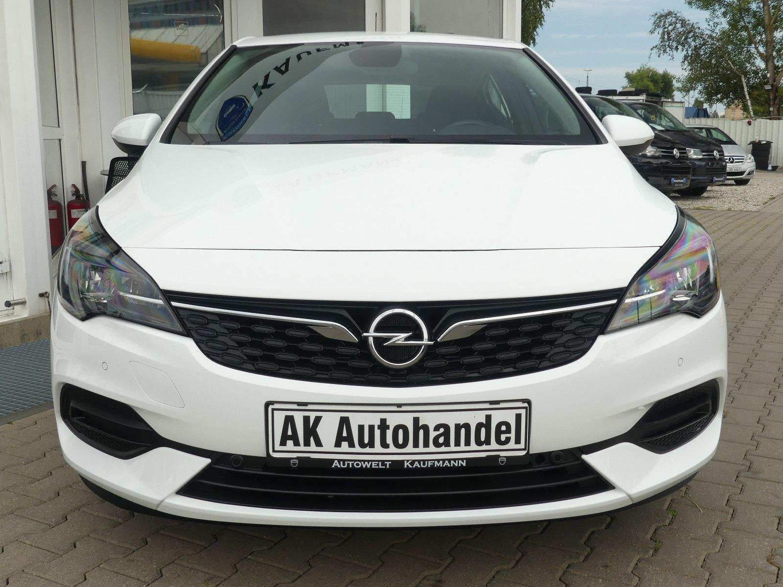 OPEL Astra K Lim. Edition LED Lenkradheiz Shz CarPlay