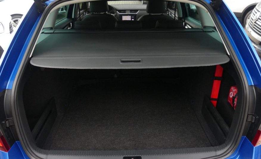 SKODA Octavia Combi Style Aut LED ACC Kam CarPlay