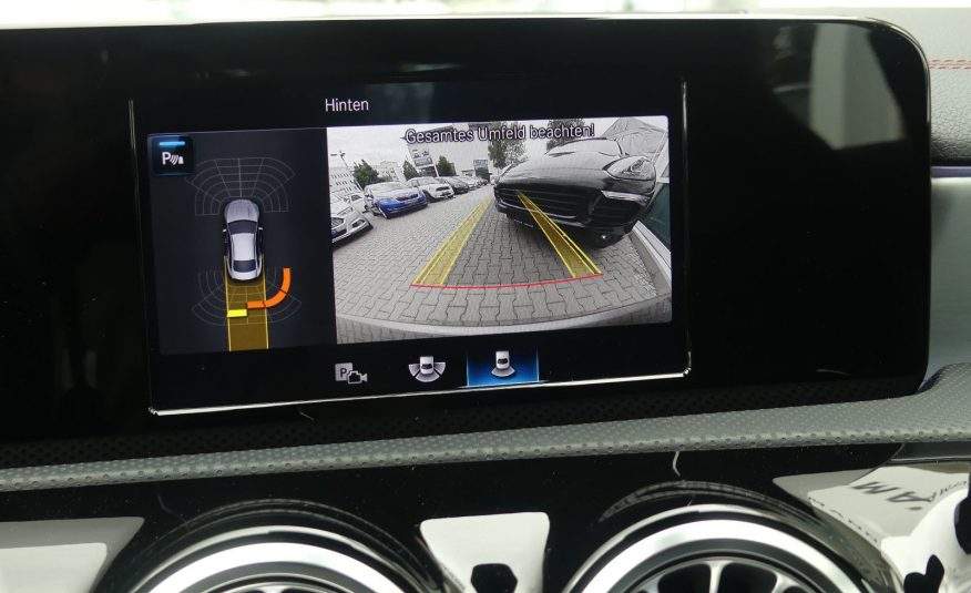 MERCEDES-BENZ CLA 180 AMG-Line LED Leder Kamera Navi