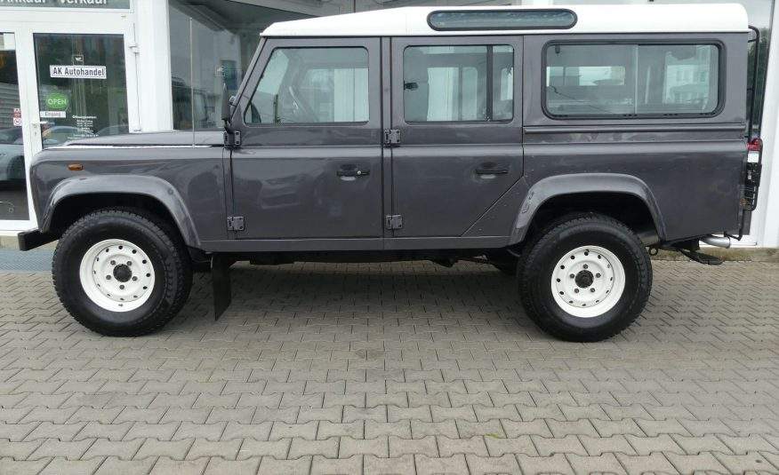 LAND ROVER Defender 110 SE Station Wagon TD5