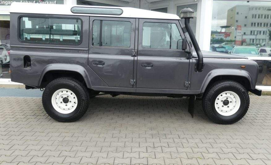LAND ROVER Defender 110 SE Station Wagon TD5