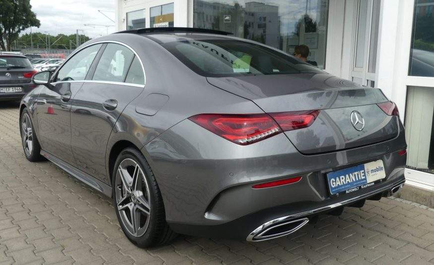 MERCEDES-BENZ CLA 180 AMG-Line LED Leder Kamera Navi