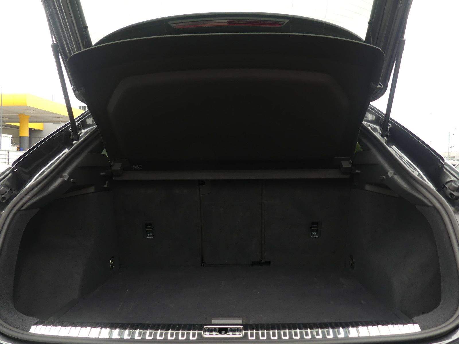 AUDI Q3 Sportback 35 TFSI S line LED Leder Camera Nav