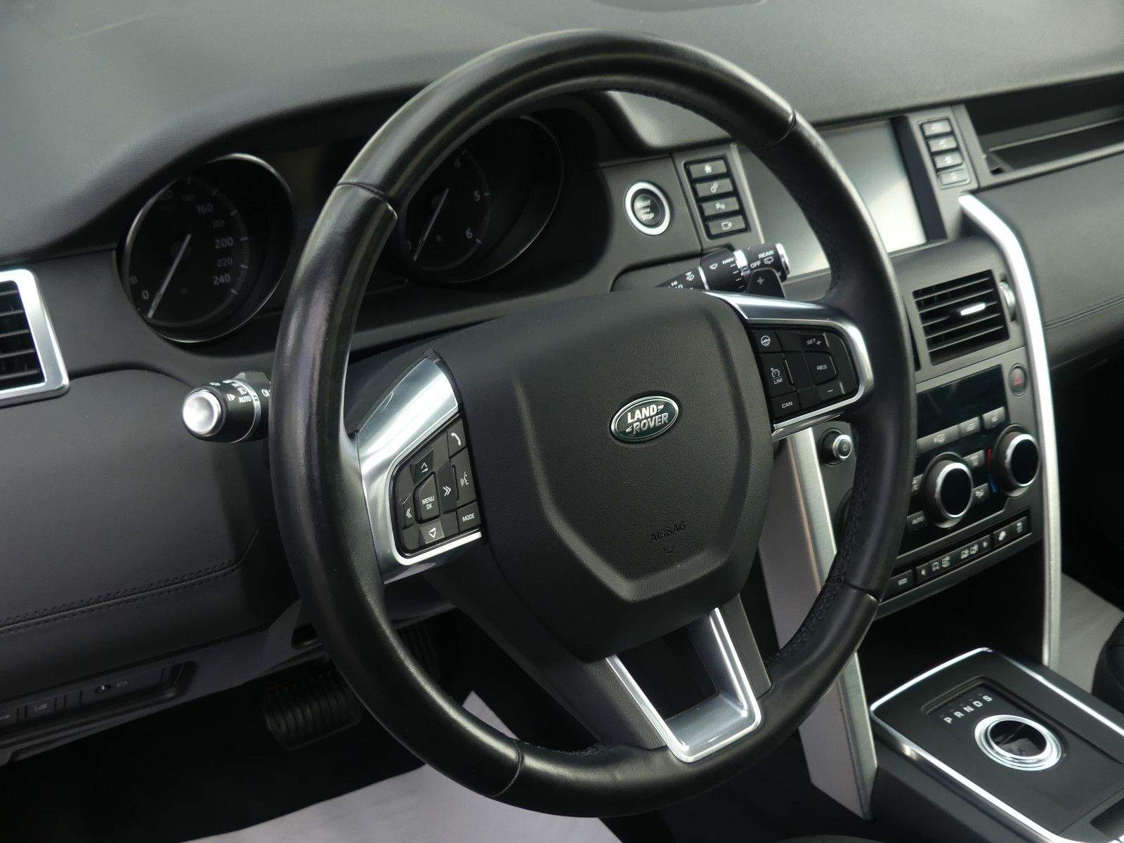 LAND ROVER Discovery Sport SE AWD Navi. Cam. Pano. Meridian