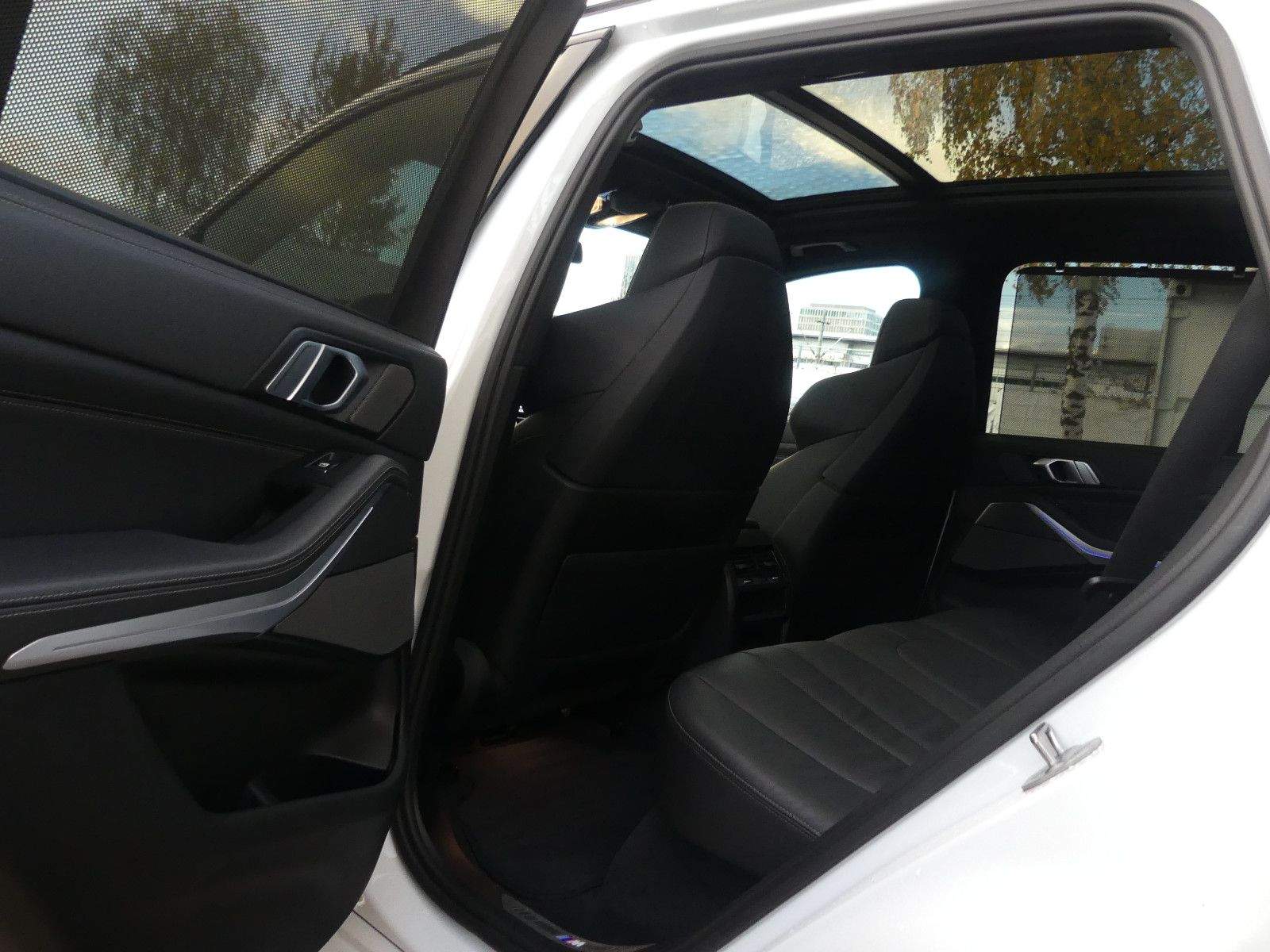 BMW X5 M50i ShadowLine Pano HUD Innovation Laser H&K