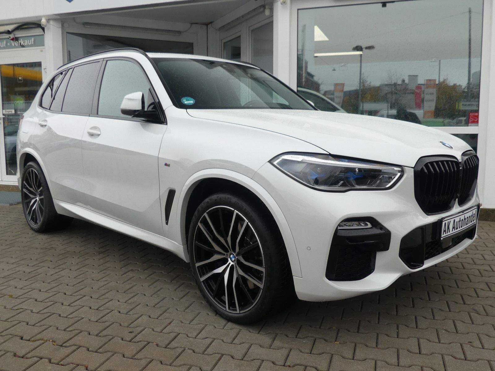 BMW X5 M50i ShadowLine Pano HUD Innovation Laser H&K