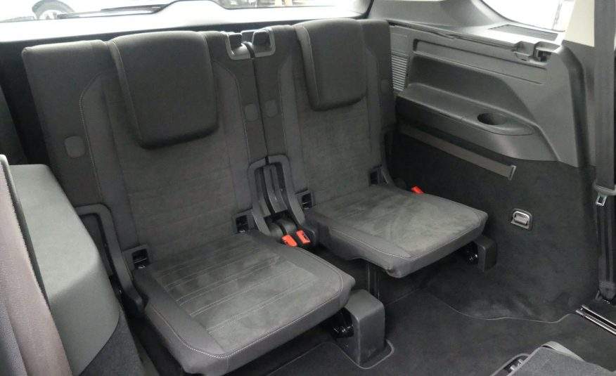 VW Touran R-Line Highline ACC  Alcantara
