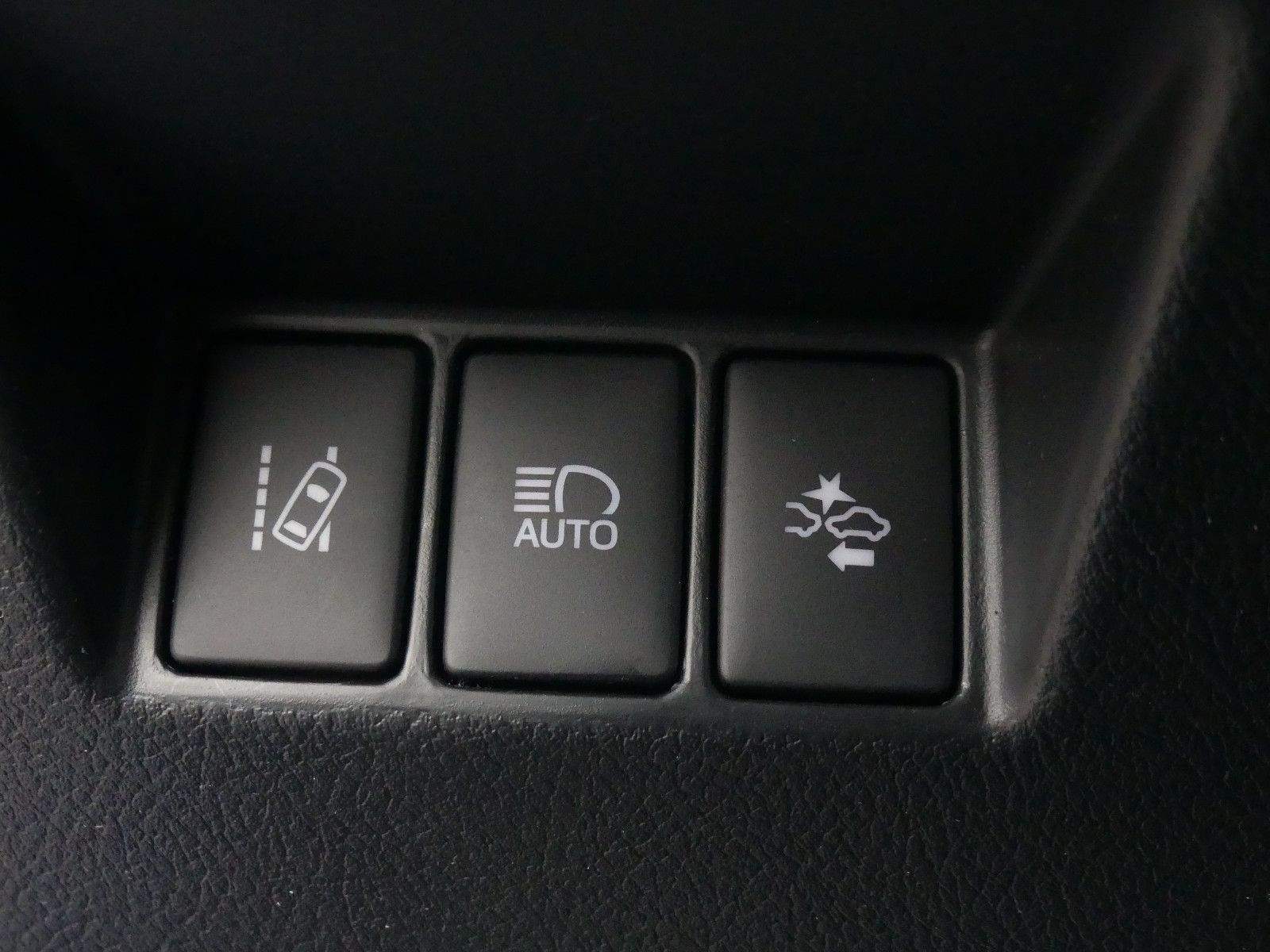 TOYOTA Yaris Style Selection Kamera Sitzheizung DAB