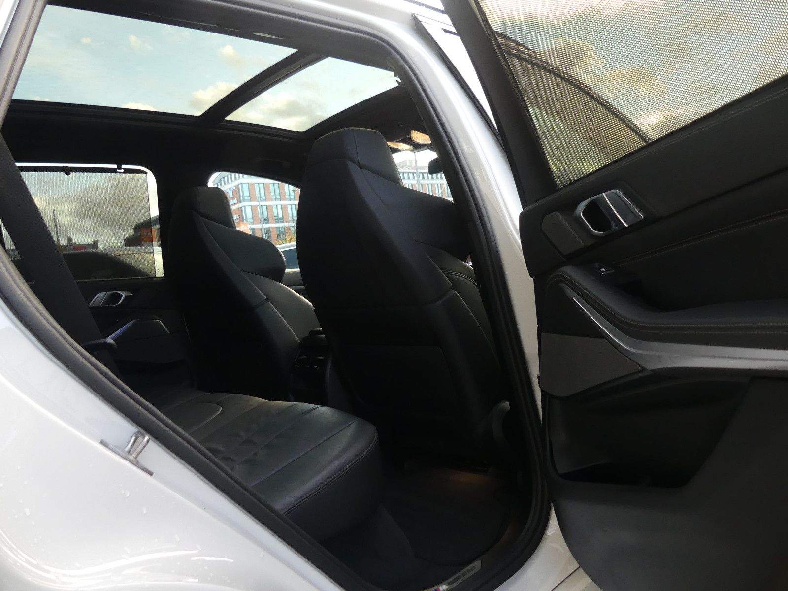 BMW X5 M50i ShadowLine Pano HUD Innovation Laser H&K