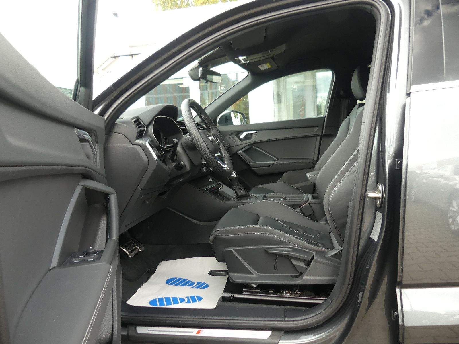 AUDI Q3 Sportback 35 TFSI S line LED Leder Camera Nav