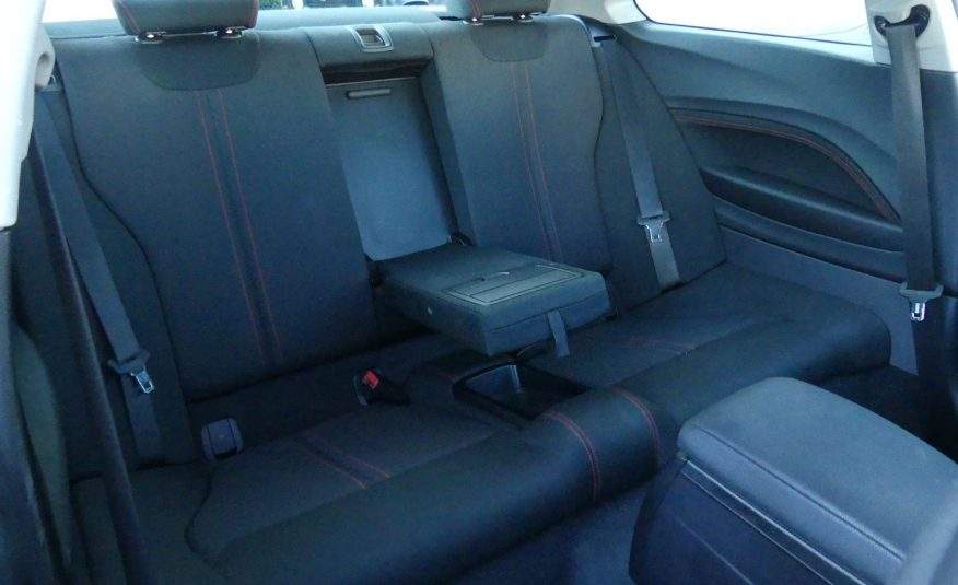 BMW 220i Sport-Aut. Sport Line Coupe LED Navi