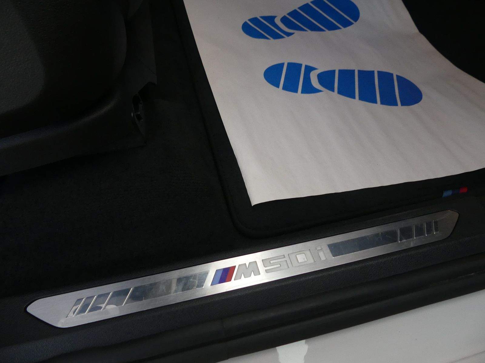 BMW X5 M50i ShadowLine Pano HUD Innovation Laser H&K