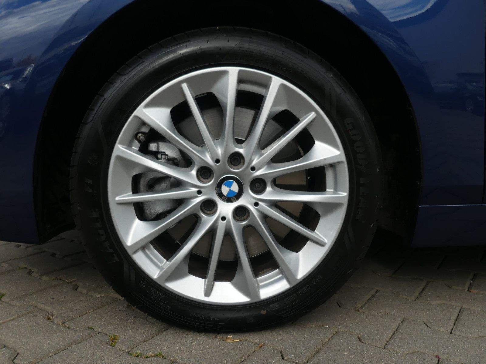 BMW 120 i Advantage Head-Up PDC LED