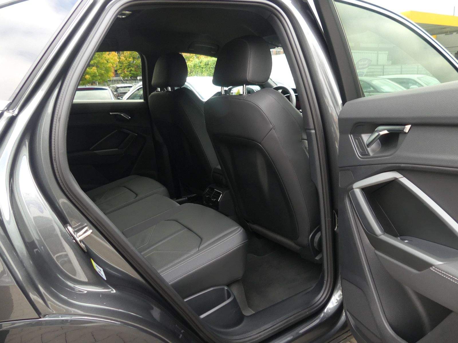 AUDI Q3 Sportback 35 TFSI S line LED Leder Camera Nav