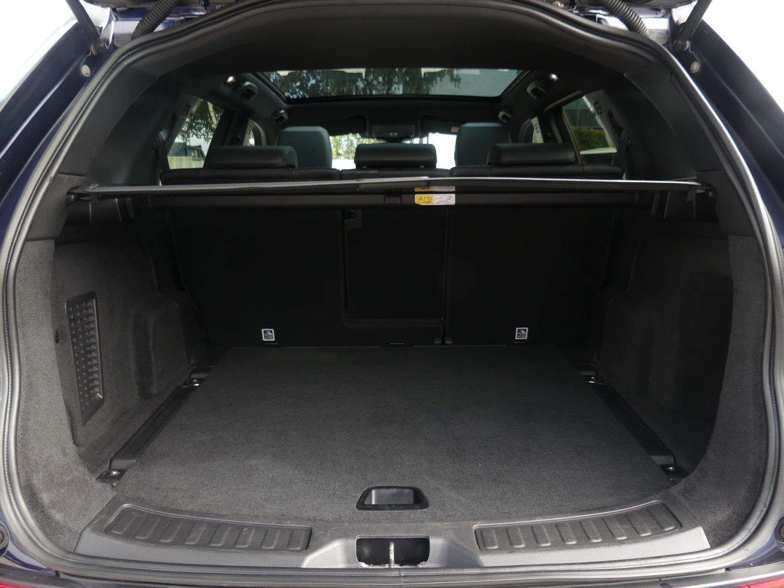 LAND ROVER Discovery Sport SE AWD Navi. Cam. Pano. Meridian