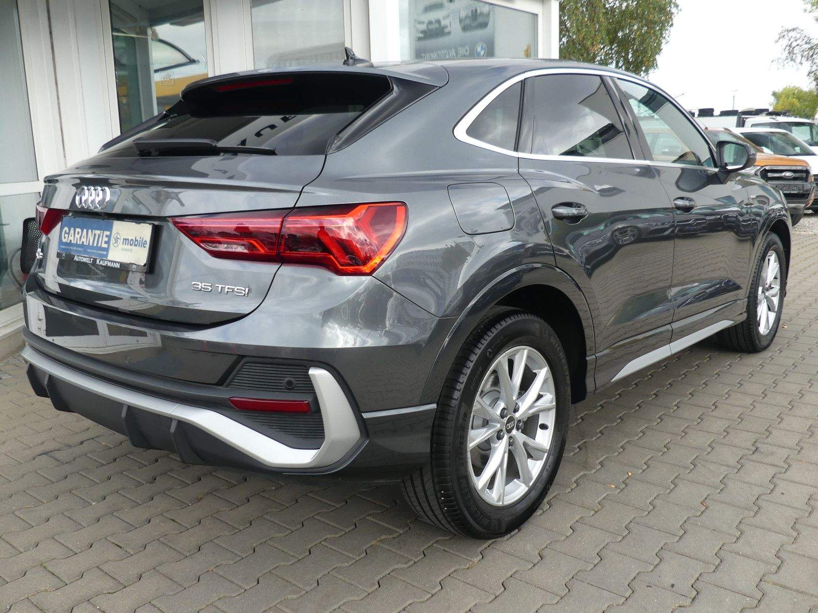 AUDI Q3 Sportback 35 TFSI S line LED Leder Camera Nav